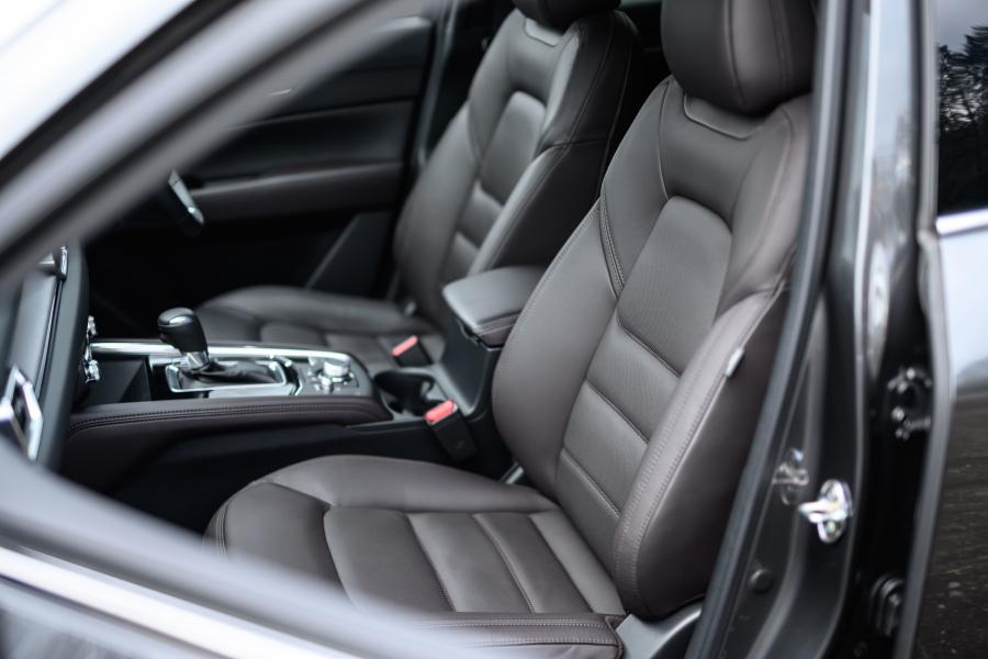 Интерьер Mazda CX-5 2016 года  (JP) (фото 11 из 14)